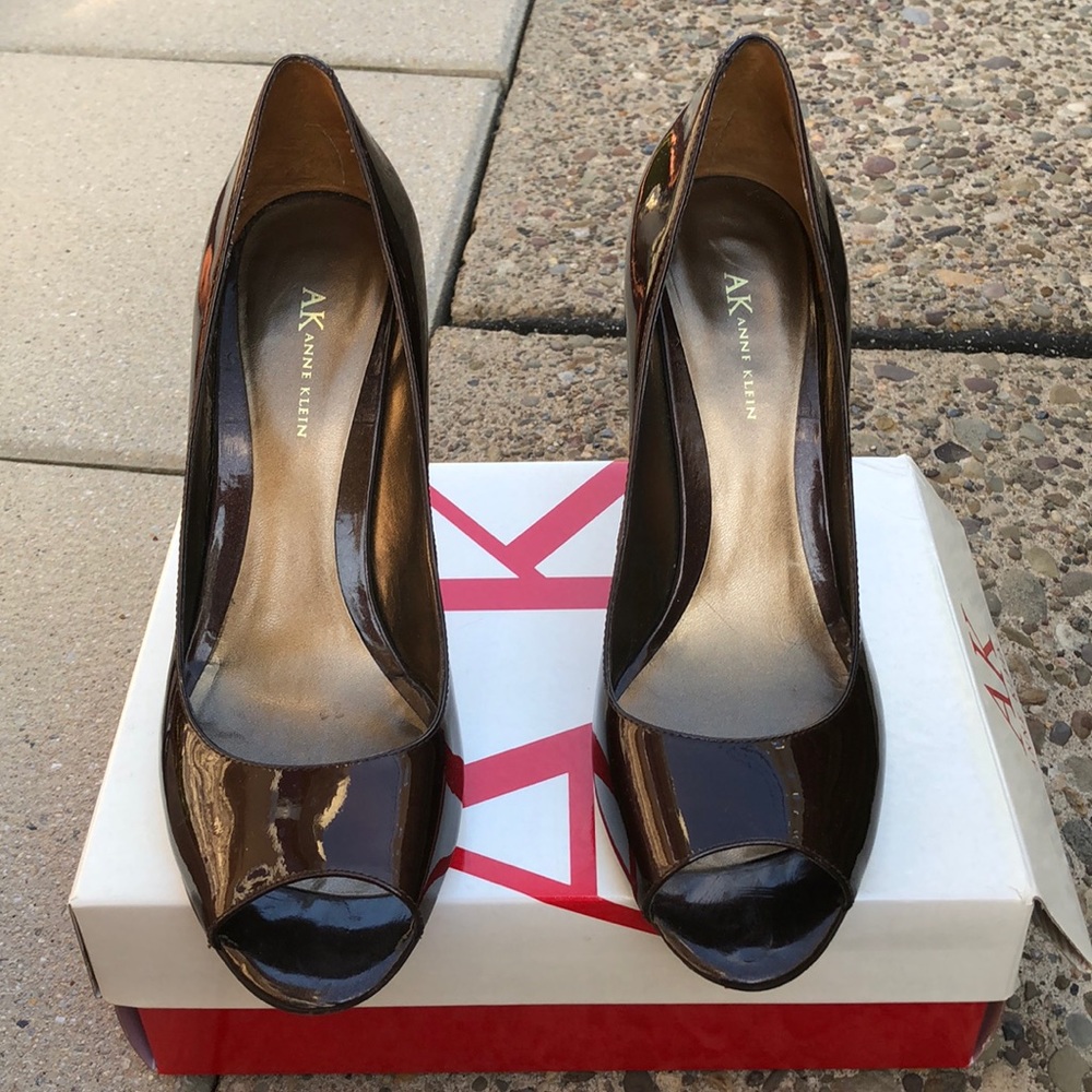 Anne Klein Heels - Picture 2 of 6